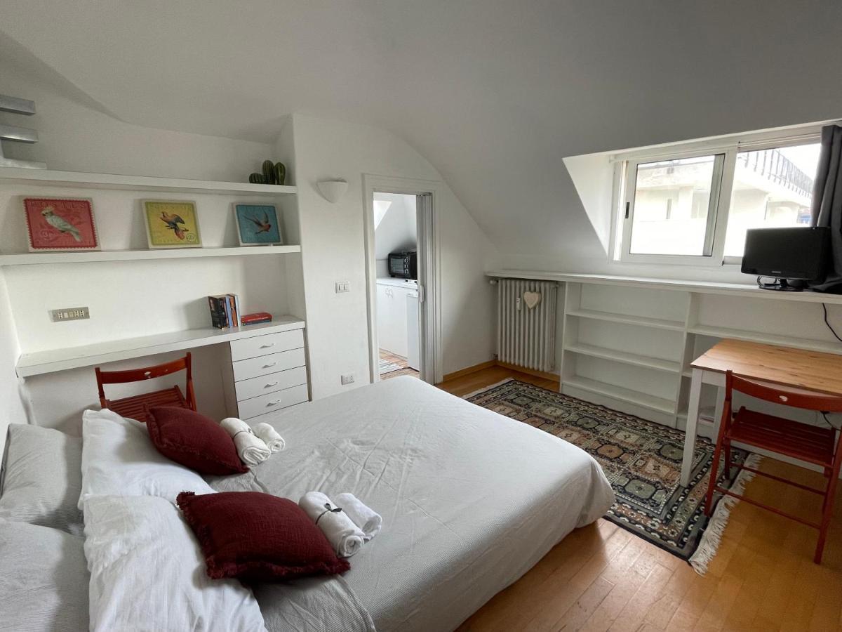 شقة ميلان  في Tortona Tiny Attic Directly Connected To Duomo المظهر الخارجي الصورة